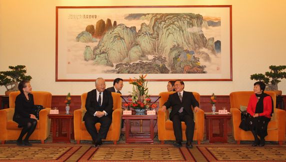 唐家璇会长、李小林会长会见米仓弘昌